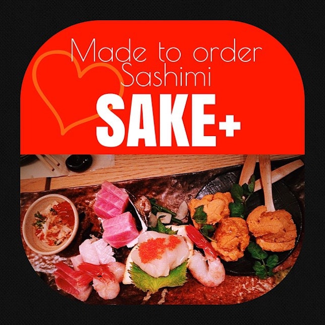 Sashimi Overload 💛💛💛💛💛 #sashimi #sashimiporn #uni #sakeplus #foodporn #instafood #diediemusteat #shiok #tamchiak #hochiak #japanese #dabomb
