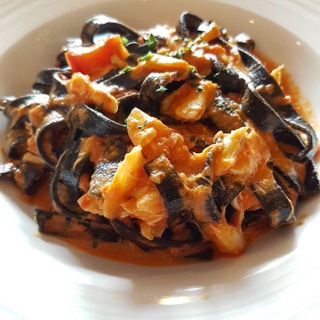 Fettuccine Nere alla Polpa di Granchio

Homemade Squid Ink Pasta with Crabmeat Tossed in Tomato Sauce with a touch of Cream

Is this going to be my new favorite Italian restaurant in SG?