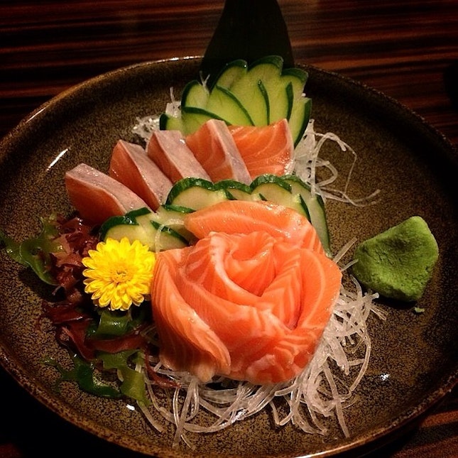 Happy weekend~~Family dinner❤️ #sashimi #japanese #food