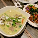 Green curry beef, eggplant with basil