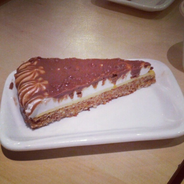 #chocolate #cake #sweet #dessert #ikea #food #foodporn #foodwhore #instafood