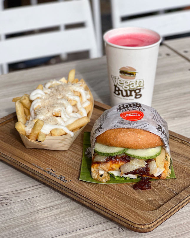 VeganBurg’s seasonal special Rasa Sayang Burger is back!
