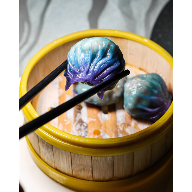 Jia Wei Chinese Restaurant has recently launched their new ala carte and dim sum menu from 15 April, which uses local produce in the dishes, a movement to support the local vegetable farms and fisheries. 