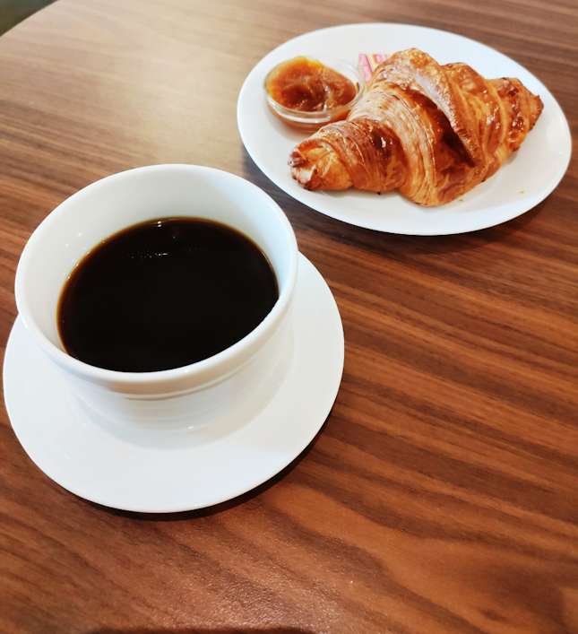 Kaya croissant + Filter coffee