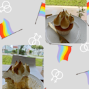 Yuzu meringue cupcake