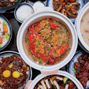 After close to 50 years in Bukit Merah, KEK Seafood has finally opened its new outlet in the East, bringing their signature zichar dishes to the East-siders. 