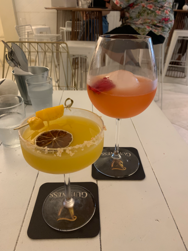 1 for 1 cocktails!
