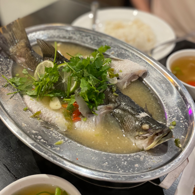 the steamed fish is good!!