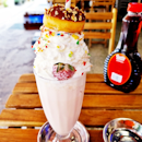 Strawberry Paddle-Pop Milkshake (SGD $9.90) @ Joji’s Diner.