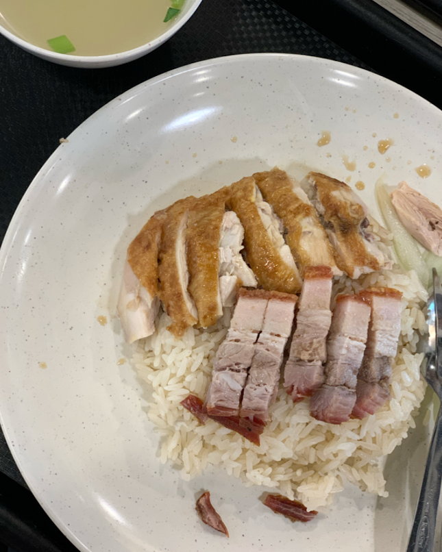 Half Roast Chicken / Roast Pork Rice ($5.30)