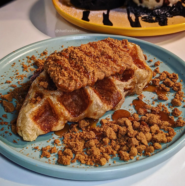 Speculoos Croffle ($10)