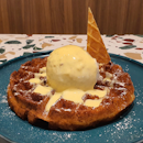 [NEW] Panettone Waffle ($19.90)