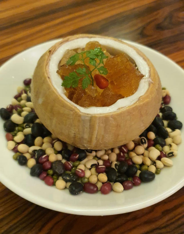 [NEW] Chilled coconut jelly with Korean peach collagen ($12)