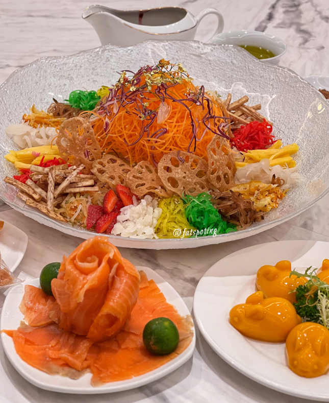 Salmon Yu Sheng with Flora and Seasonal Fruits accompanied with Mango Flavoured Bunny Pudding