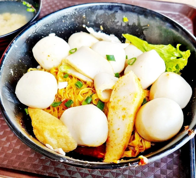 Fish Ball Noodles (SGD $6.50) @ Ming Fa.
