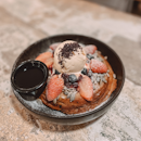Last week to have this gorg 𝐁𝐄𝐑𝐑𝐘 𝐑𝐈𝐂𝐎𝐓𝐓𝐀 𝐇𝐎𝐓𝐂𝐀𝐊𝐄 ($𝟏𝟖.𝟗𝟎)😭🥞🍓😍🍨💜