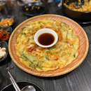 BEST KOREAN SEAFOOD PANCAKE!! 