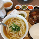 Tasty Taiwan beef noodles
