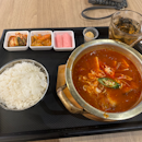 Hungry Korean Restaurant🍲
