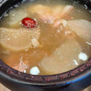 Radish pork soup