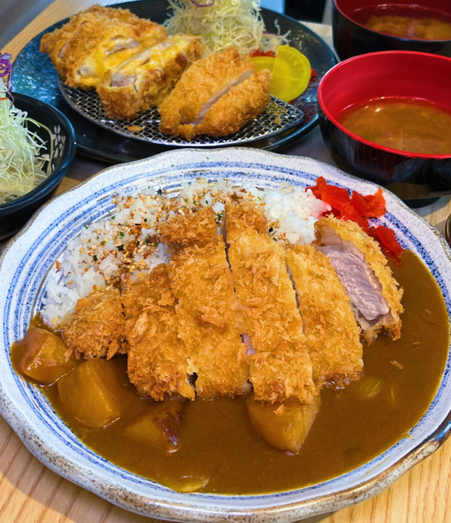 Curry Rosu-Katsu Set
