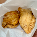 J2 Famous Crispy Curry Puff (Amoy Street Food Centre)