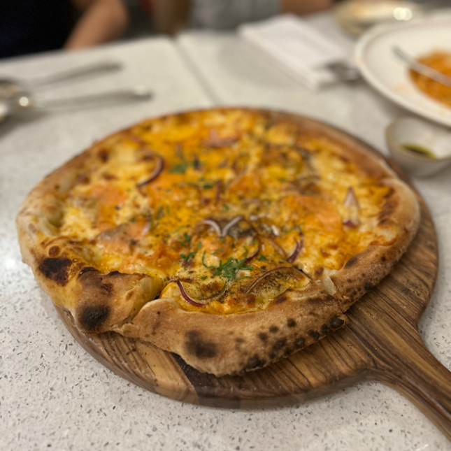 Pizza Al Salmone Affumicato $30++