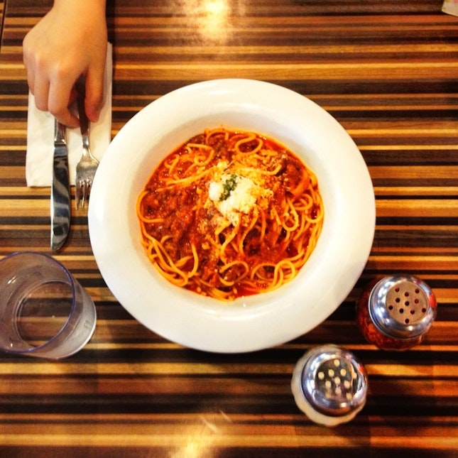 Giant Meatball Spaghetti