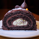 Peppermint Hourless Chocolate Log Cake