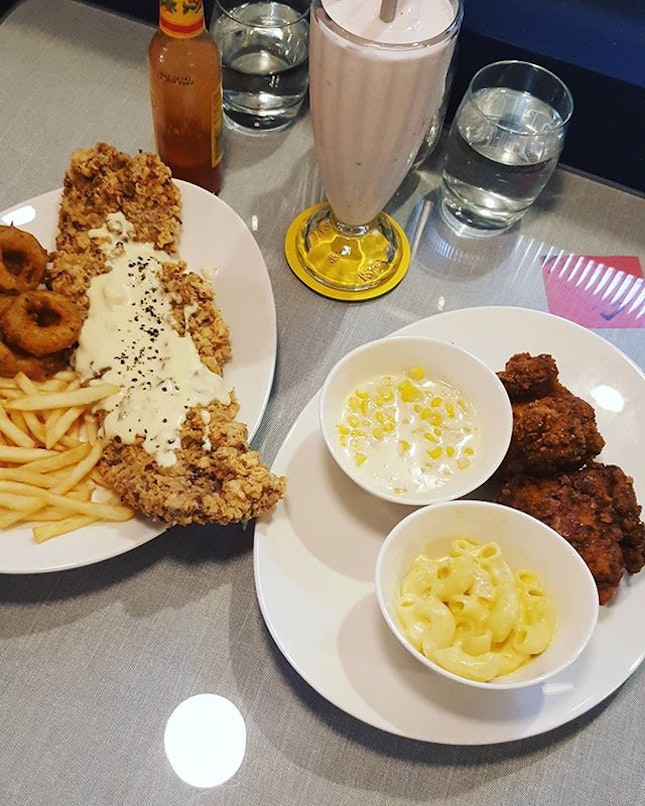 开工meal with ❤ ~ #sgcafe #cafe #burpple #cafehoppingsg #cafehopping #YOLO #foodspotting #sgfoodie #whati8today #hungrygowhere #instadaily #foodie #foodsg #igsg #igfood #sgig #foodporn #photooftheday #sgcafefood #i8mondays