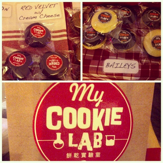 Yummy whoopie pies by My Cookie Lab (: