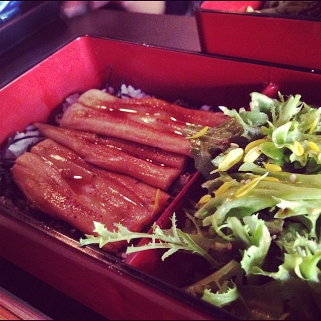 Wild eel bento.#thingsieat #instadaily #foodstagram#food#eel#japanese#foodpics#salad#sgig
