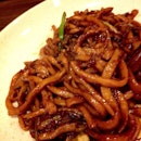 KL Thick Fried Noodles With Black Sauce