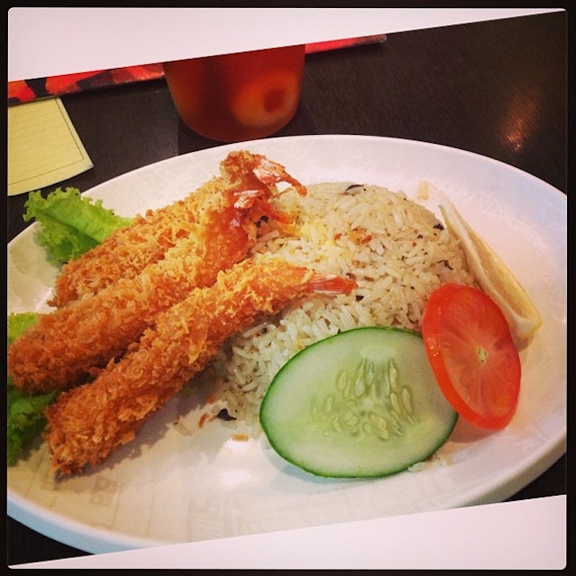 #InstaSize#eat#latepost#lunch#xinwanghongkongcafe#esplanade#singapore#fried#rice#delicious#indonesian#likeforfollow#bestoftheday#instagram#foodporn#instapad#instawow#instamood