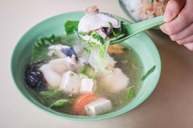 Low-Profile Homey Fish Soup Stall in Bedok