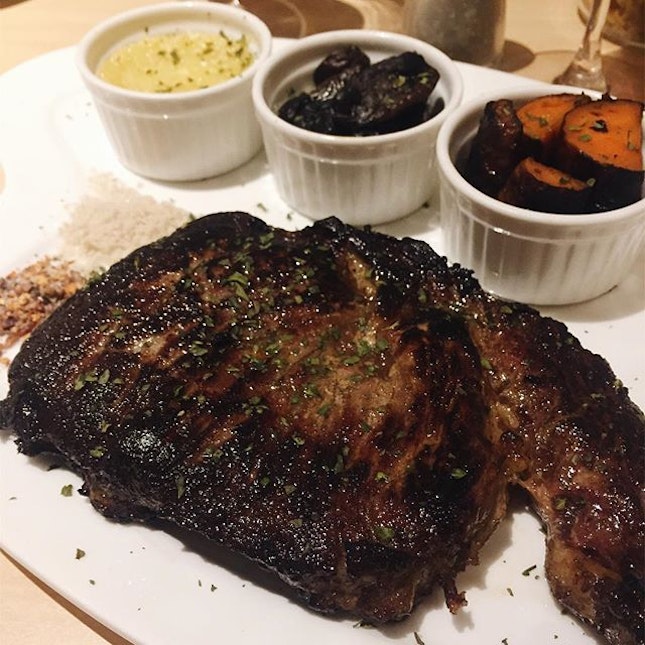 So @pastajsg is not just famous for their pastas, but also their Break-up Steak ($42.50 for 250g).