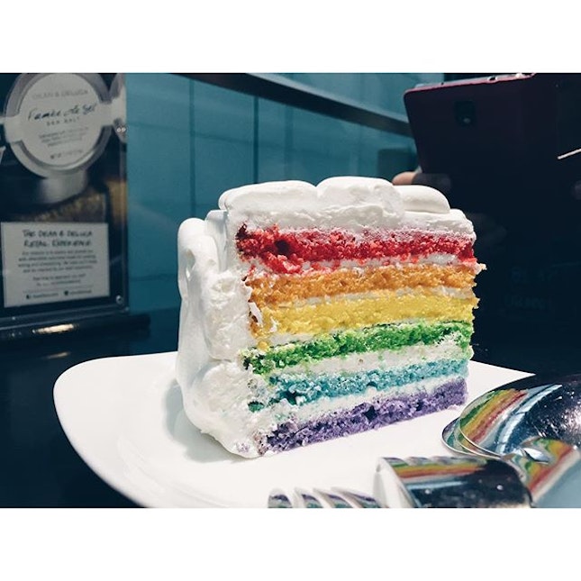 Somewhere over the #rainbow, is another public holiday 😁 #sgig #sweettreats #vsco #vscocam #vscogram #vscocollections #vscophile #sgfoodies #foodgasm #sharefood #foodphotography #instafood #vscofeature #foodporn #vscofood #vscovibe #vscostyle #vscocomp #vscoaesthetics #vscocamsg #burpple