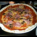 Prosciutto e Funghi @vinzy9882 #dinner #pizza #pepenero #food #yummy