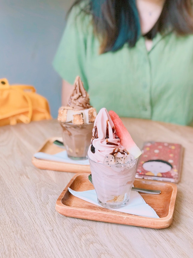 Strawberry Balsamic Ice Cream ($9)