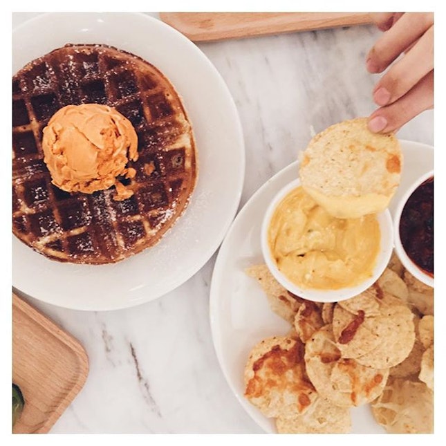 Hot weather days such as this calls for ice cream & waffles & nachos!