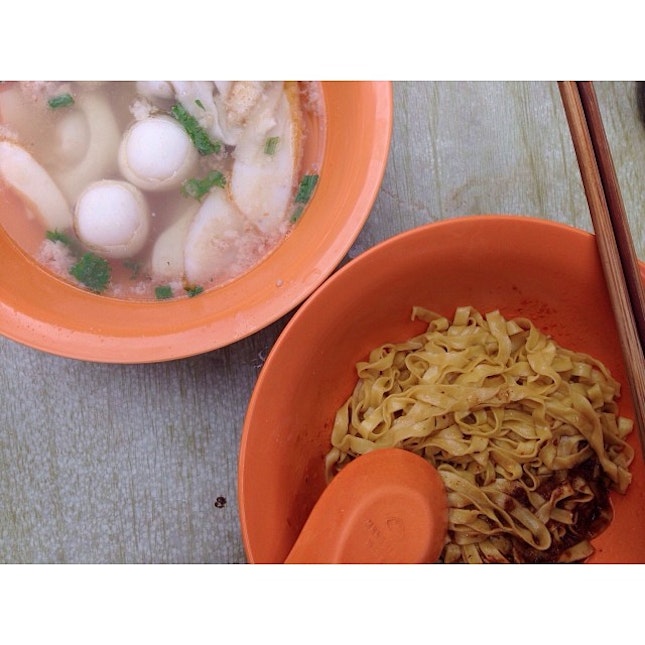 I love the mee pok here and the chilli in the mee pok :) so yummy #food