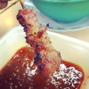 Delicious Pork Satay at Lee BBQ Hse SS2 为食街(Wei sek gai), 5pcs = rm4.50 (quite pricey but worth to try) #porksatay #pork #meat #satay #delicious #food #ss2 #localfood #malaysiastyle #bbq #ss2 #instafood #weisekkai