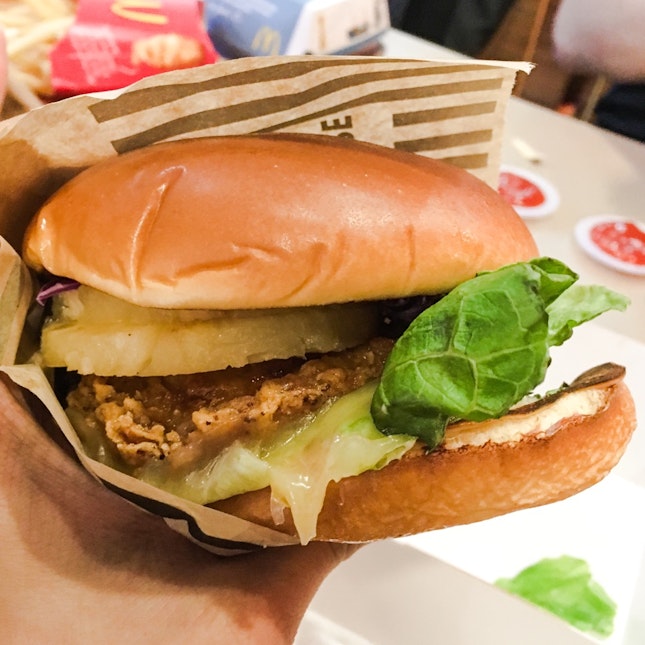 Crispy Buttermilk Chicken Burger