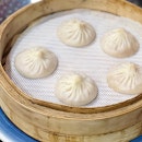 Baozi Stuffed with Juicy Pork in Bamboo Steamer 小笼汤包 [$5.80 for S]