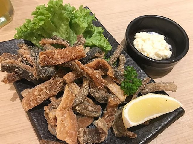 Fried Salmon Skin - a crispy treat that you can dip in cold mayonnaise.