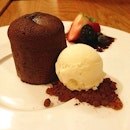 Molten choco cake #dessert #gusto #singapore #chocolate #cake #foodporn #ion