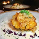 New review of @thedisgruntledbrasserie up on www.ms-skinnyfat.com Loving this Chilean White Cod with salted cod brandade, Remy Martin VSOP scampi butter, lemon confit, and Normande sauce.