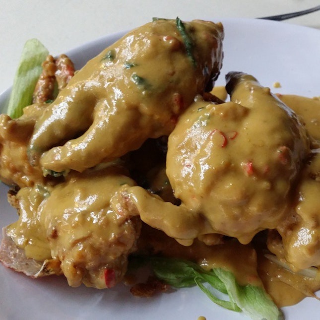 Salted Egg Crab from Keng Eng Kee Seafood #sgig, #igsg, #sgfood, #instasg #food #foodpics #foodporn #instafood #foodies #foodgasm #foodstagram #burpple #delicious #yummy #awesome #iglikes #tripadvisor #foodblogger #sgfoodie #sgfooddiary #openrice #hungrygowhere #igfood #sgfoodies #eatoutsg @eatdreamlove #eatdreamlove
http://www.eatdreamlove.com