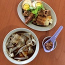 Kway chap set meal #sgeats #followme #foodblogger #singaporefood #delicious #yummy #foodgasm #foodstamping #sgfood #foodoftheday #foodporn #burpple #foodspotting #fatdieme #foodgasm #instafood #openricesg #justeat #foodphotography #8dayseatout #instasg #umakemehungry #lifeisdeliciousinsg #foodblogs #nomnomnom