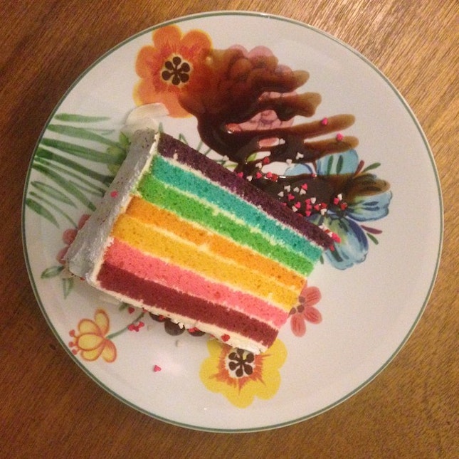 #rainbow #cake #dessert